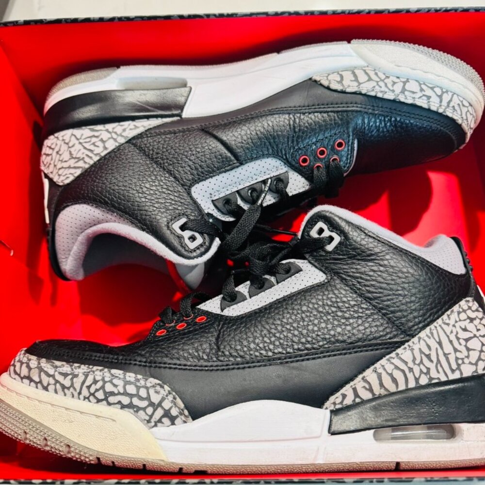 NIKE AIR Jordan Retro 3 OG Black Cement 854262 001 Men's 10.5 US with box